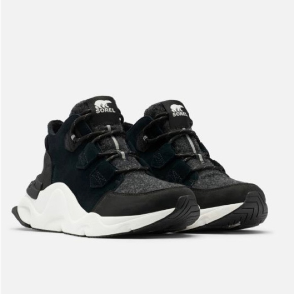 Sorel KINETIC RNEGD CARIBOU BOOT (women's size 8)